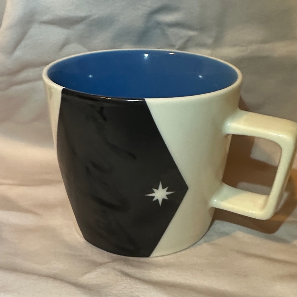 Starbucks Las Vegas Black Star Blue Interior Coffee Mug 2014 14 oz Ltd Ed